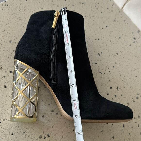 Karl Lagerfeld Black Leather Suede Ankle Boots Geometric Gold Block Heel Sz 8.5 - Picture 9 of 16